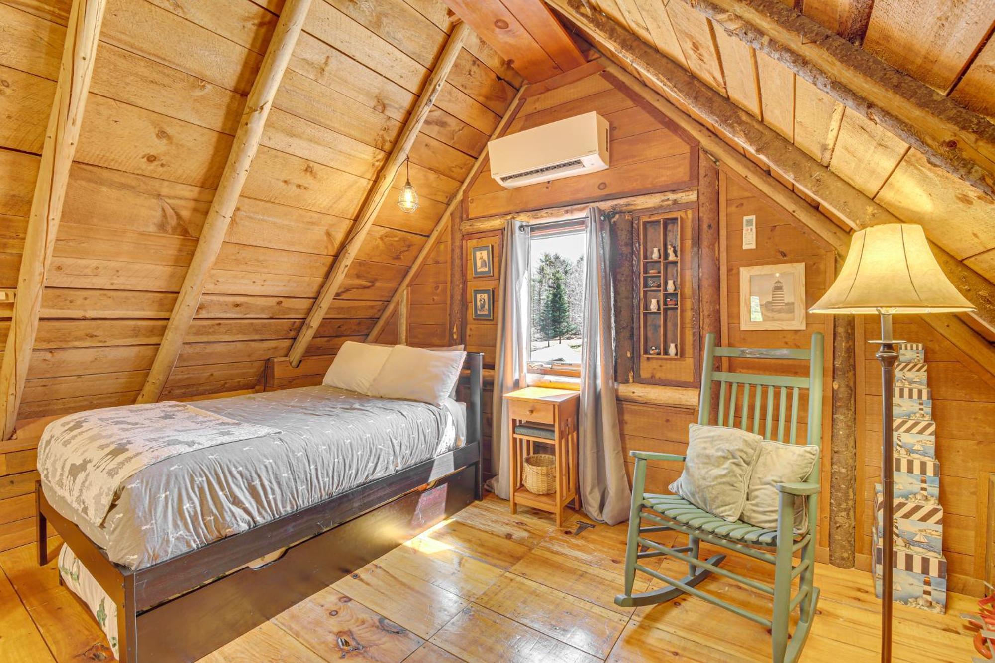 Rustic Searsport Cabin Loft And Sunroom On 10 Acres Eksteriør bilde