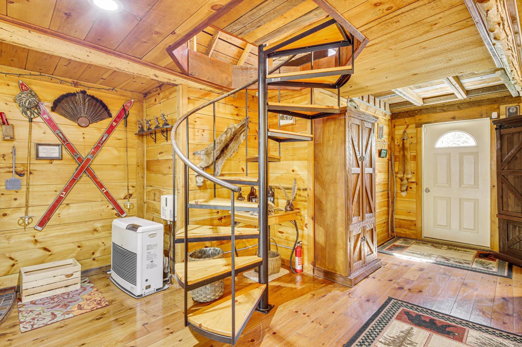 Rustic Searsport Cabin Loft And Sunroom On 10 Acres Eksteriør bilde