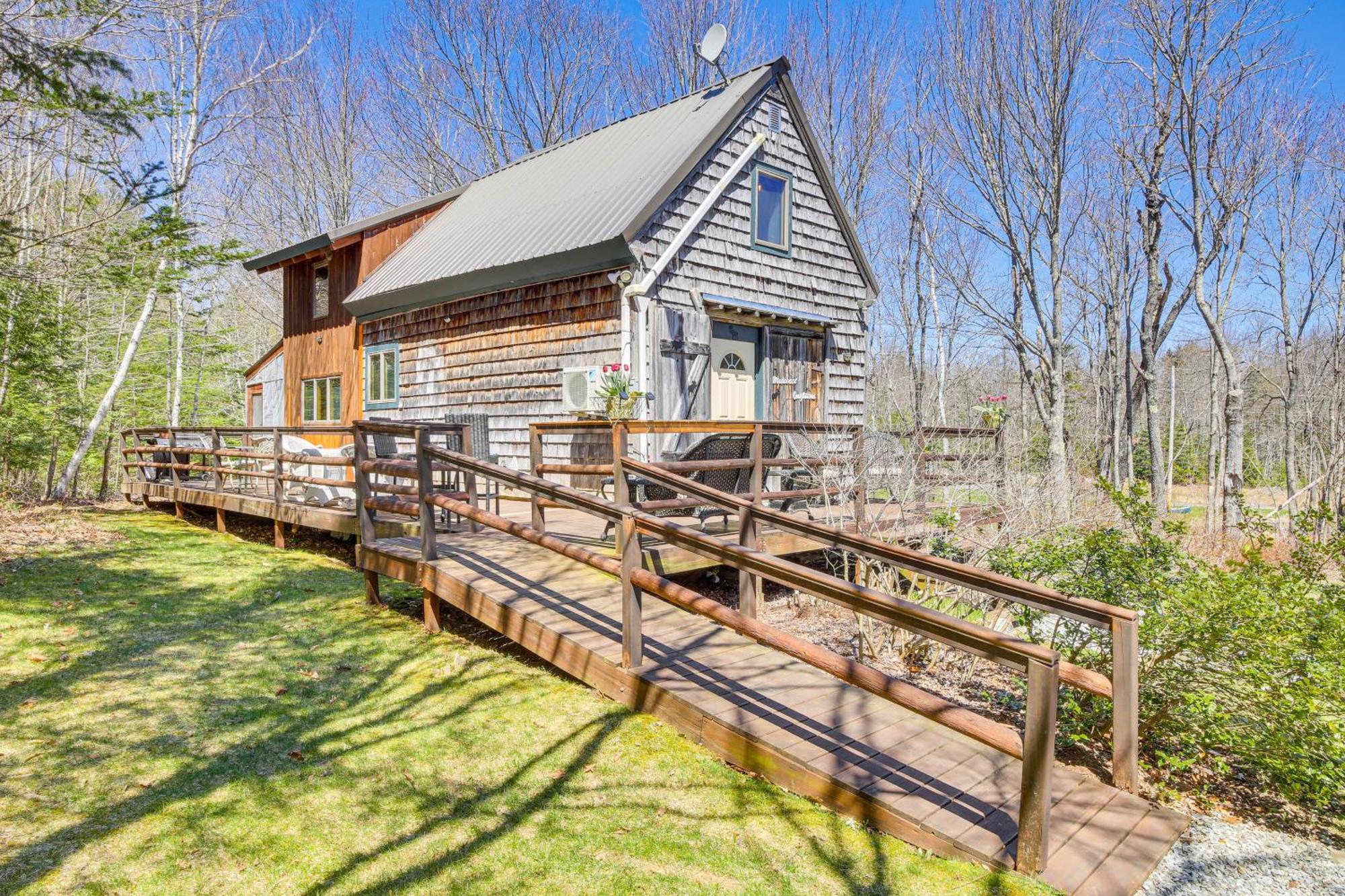 Rustic Searsport Cabin Loft And Sunroom On 10 Acres Eksteriør bilde