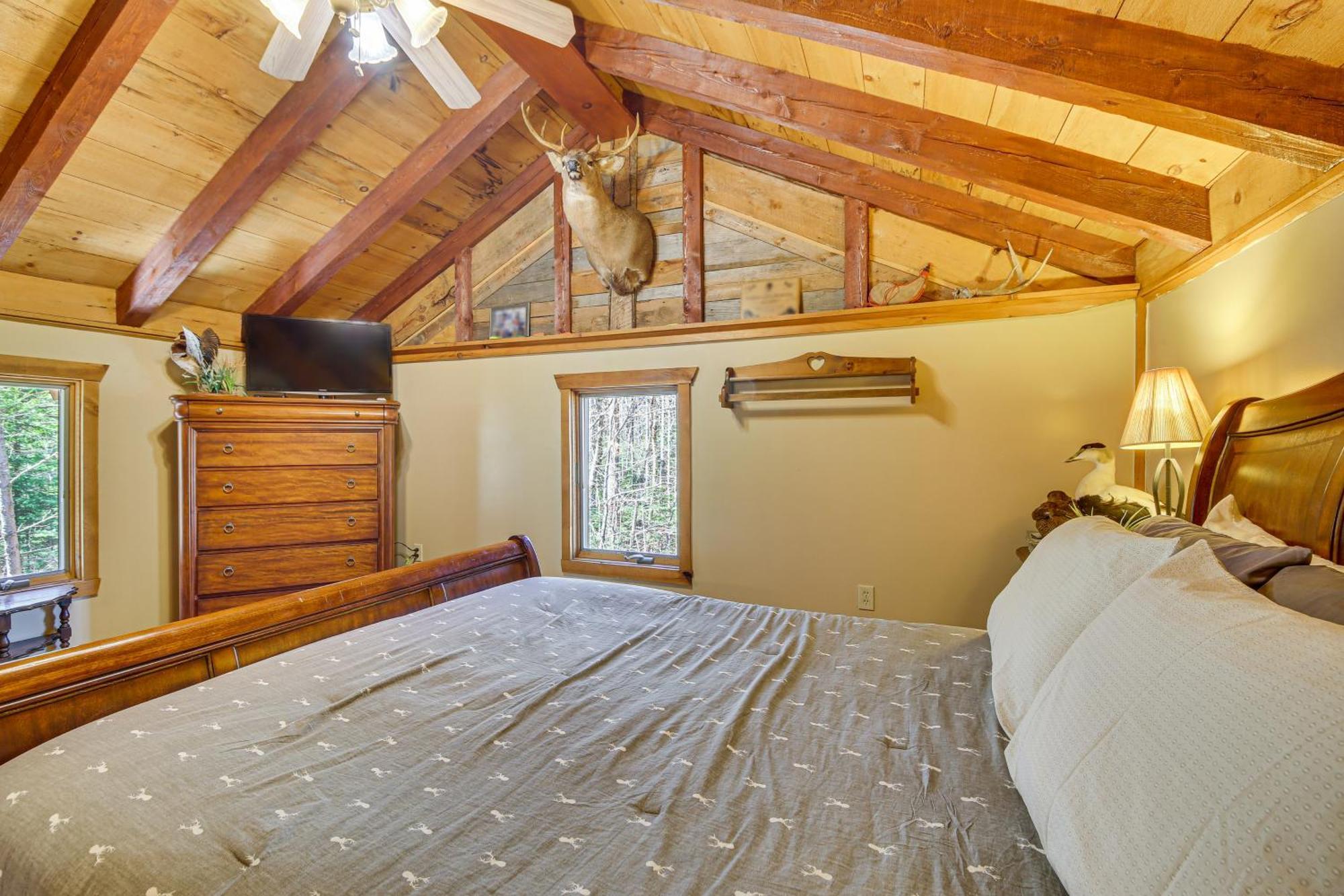 Rustic Searsport Cabin Loft And Sunroom On 10 Acres Eksteriør bilde