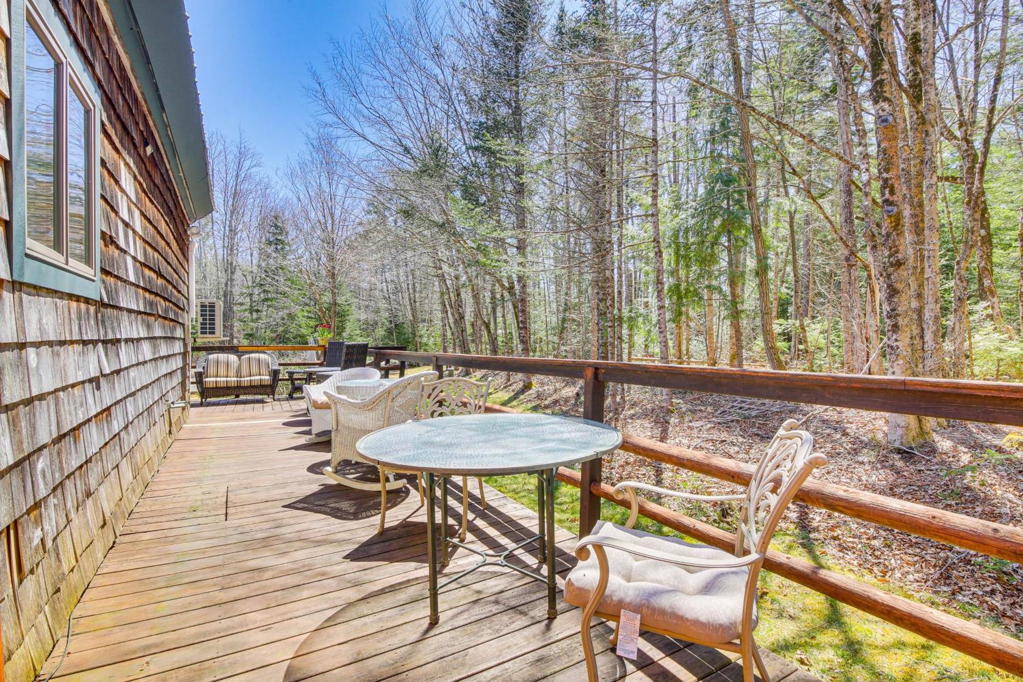 Rustic Searsport Cabin Loft And Sunroom On 10 Acres Eksteriør bilde