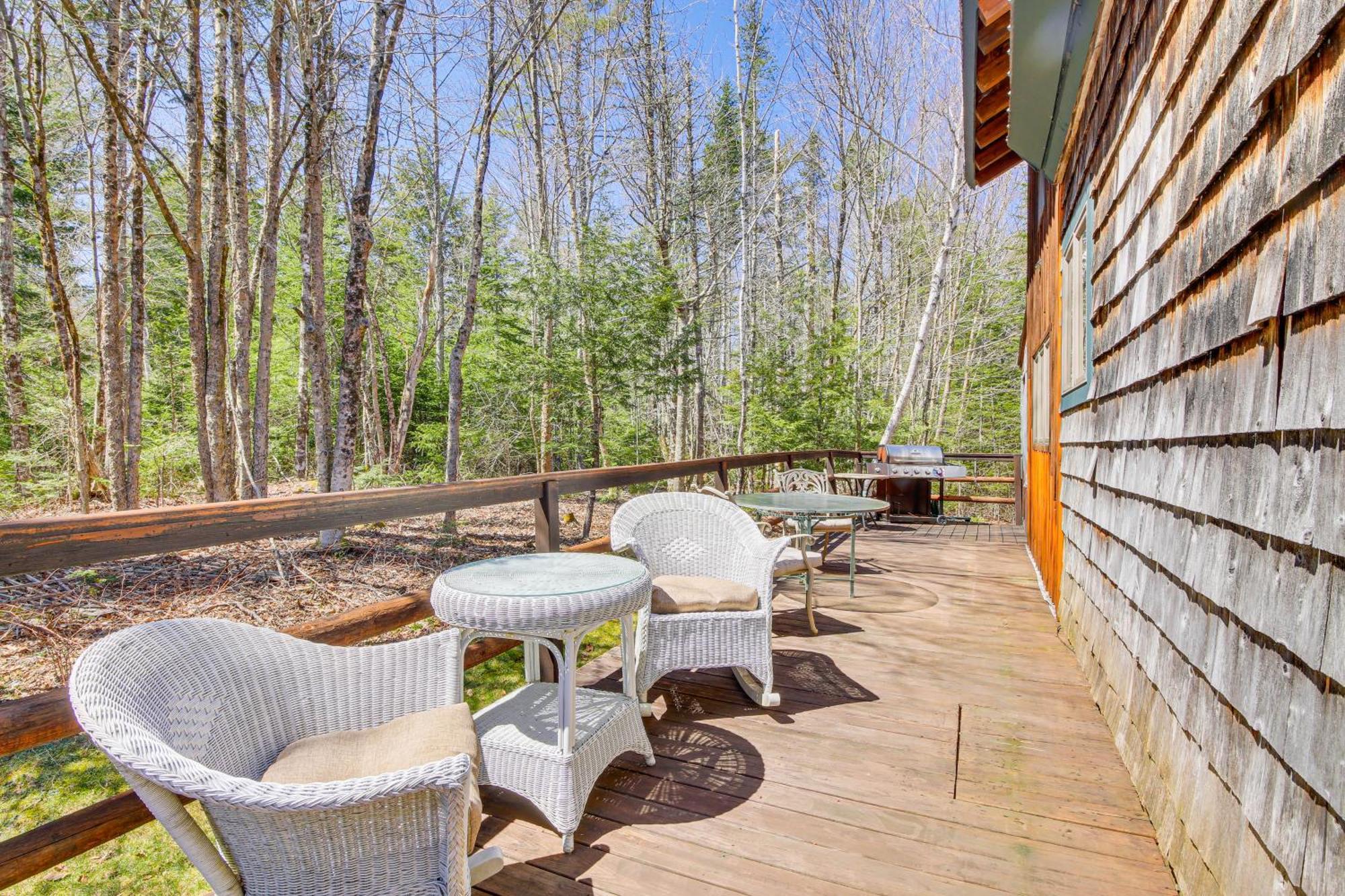Rustic Searsport Cabin Loft And Sunroom On 10 Acres Eksteriør bilde